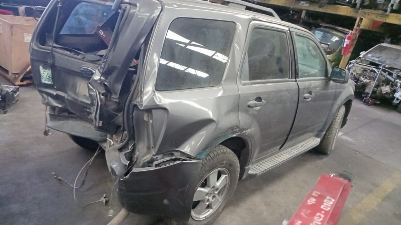  Ford ESCAPE 2009    EN DESARME